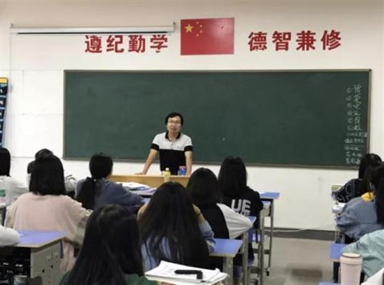 感动中国人物当校长,职业院校选择看这里