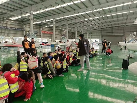 小学托管加盟