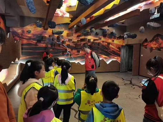 6a3e3f4e3891daa0f5d8da4e32896e39