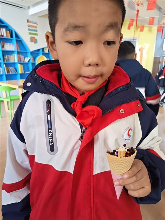 60d95334e676153f113c4570071e4e52