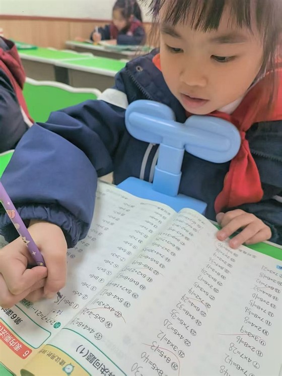 e130301f5ef81c74e7731ff58c4c8a48