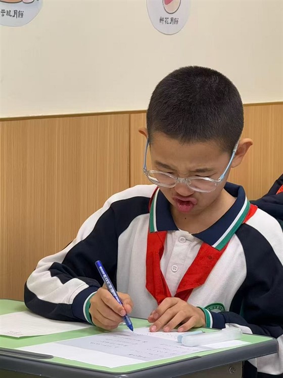 d1b1a6d6cd5fb85f3a6e8d45dd05013e