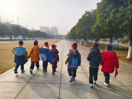 97d1b5b6ba94cd5db0e3c30e2b406a59