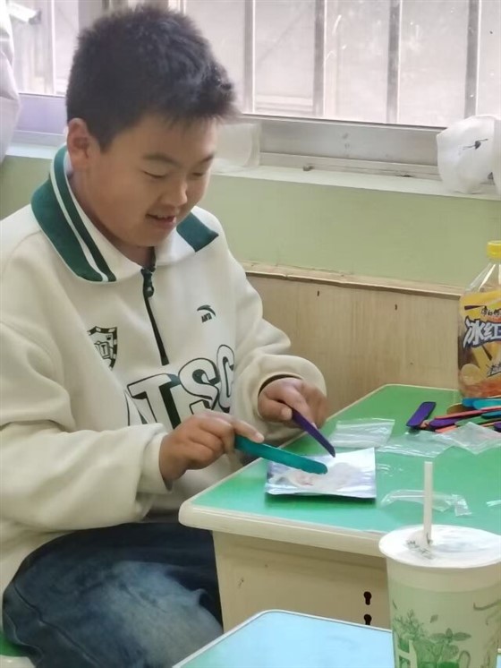 66ae6417d8f24df471ba2afee7660375