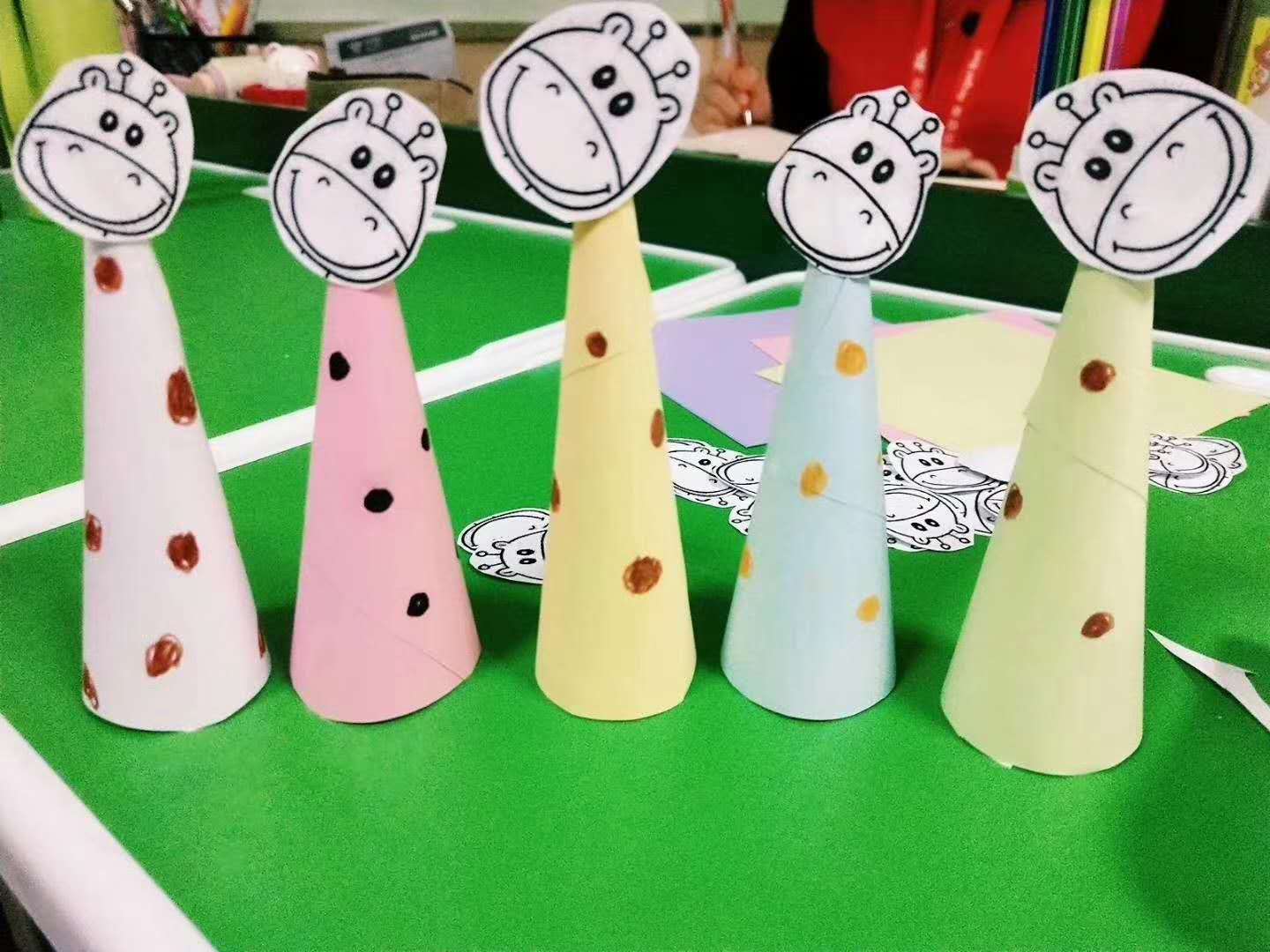 创意长颈鹿