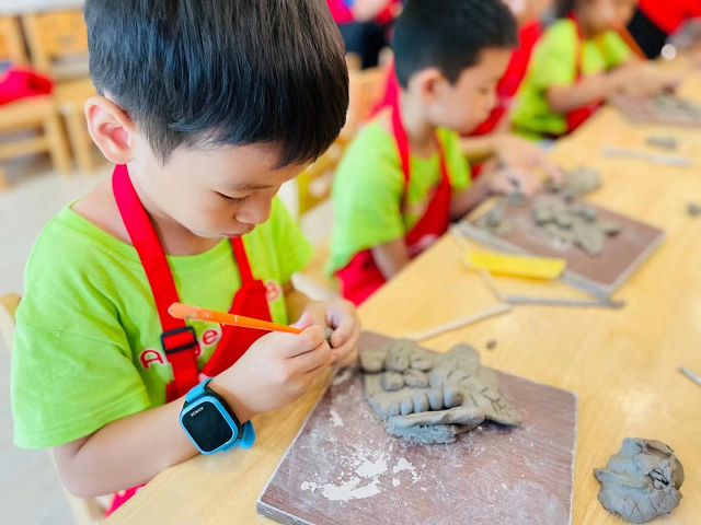 小学托管加盟