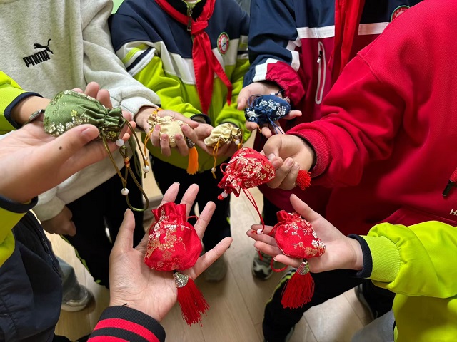 5fe516c434b901c94ffd67623b74f5ad(1) 5fe516c434b901c94ffd67623b74f5ad(1)