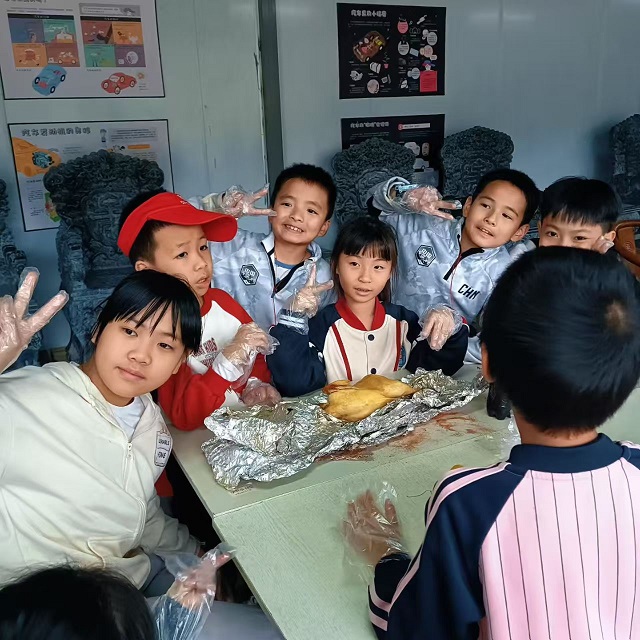 826e4b0ef8a7a9d1e05a22f09474f627