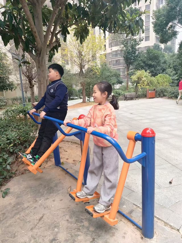 3341e5ac25844c53a09dc33303ccbb51