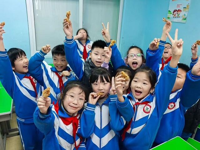 049e768d13f3e92a7654c13d390cb06e