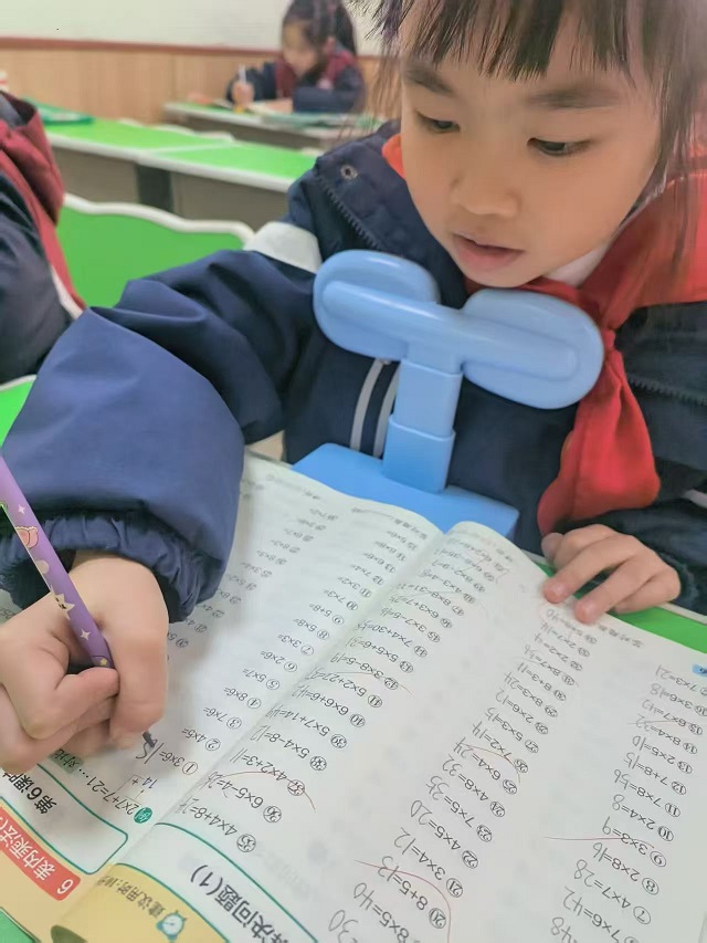 e130301f5ef81c74e7731ff58c4c8a48